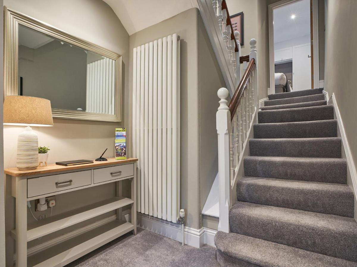 Upper Sheriff'S Place Windermere Bagian luar foto