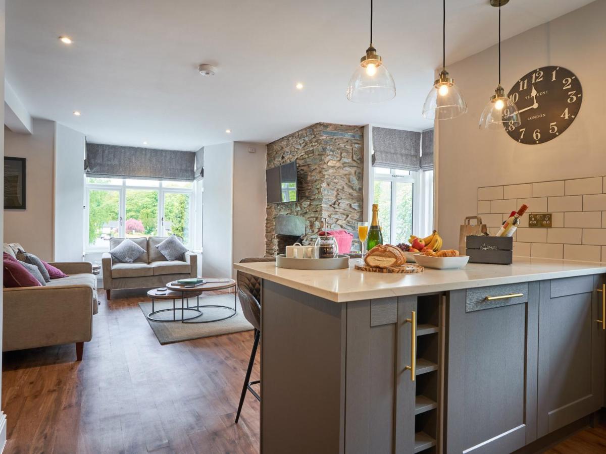 Upper Sheriff'S Place Windermere Bagian luar foto